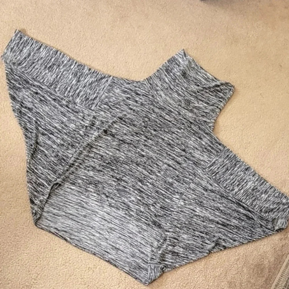 Umgee Gray Oversized Boxy Dolman Sleeve Cowl Neck Poncho Sweater - Size Medium - Picture 5 of 7